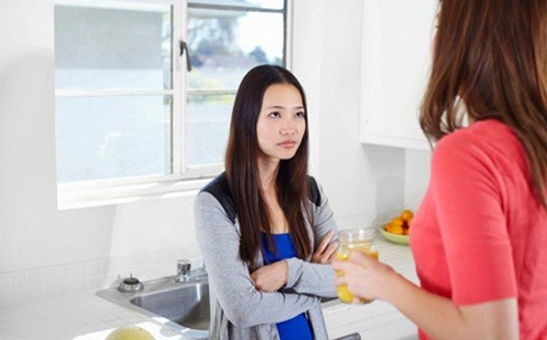 Những dấu hiệu cho thấy mẹ chồng đang bị con dâu “bắt nạt” - 1