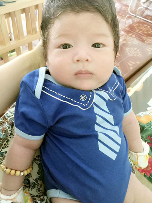 Con trai Nhật Kim Anh giống bố như đúc - 3