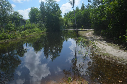 Hồ nước 3 trẻ em chết đuối do khai thác cao lanh - 1