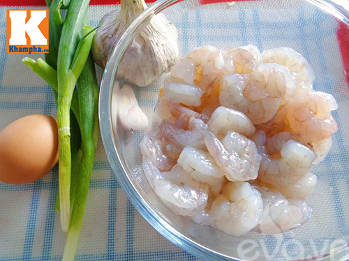 Hấp dẫn với tôm bọc phô mai - 1