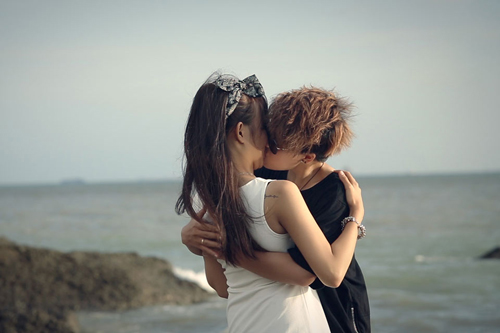 Cảm động với mối tình cô gái chuyển giới và người yêu 9x - 3