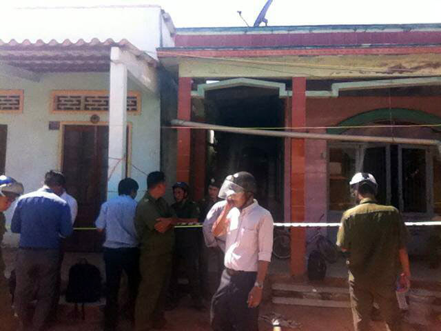 Long An: 3 mẹ con tử vong với nhiều vết thương trên cổ - 1