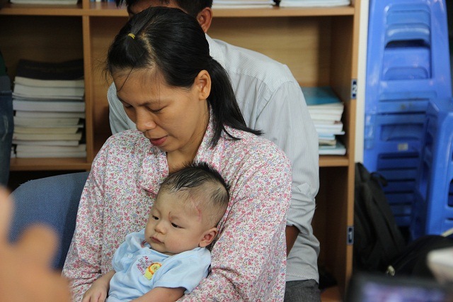 Bé trai bị đâm xuyên não sức khỏe tiến triển tích cực - 2