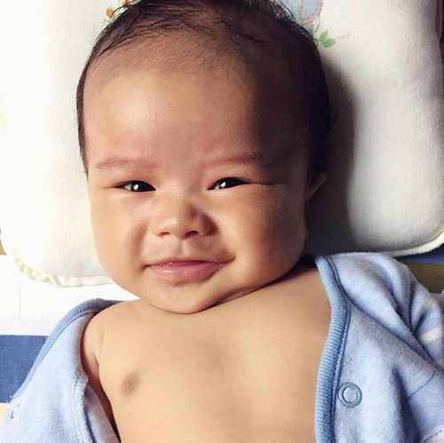 Hotgirl Hà Holly: Chồng vào phòng đẻ không sợ #039;mất hình ảnh#039; - 3