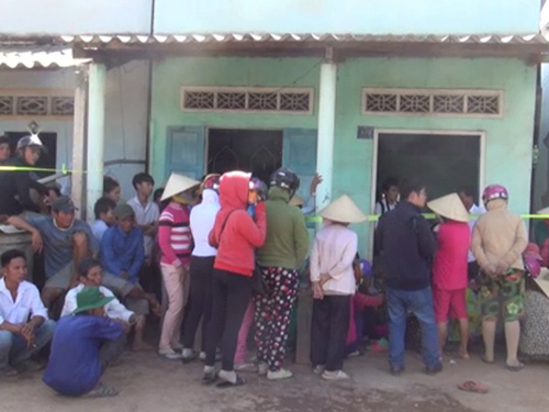 Thảm án ở Long An: Người mẹ từng uống thuốc độc tự tử - 2