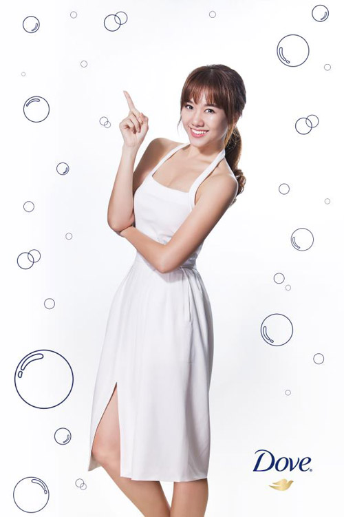 Những bộ cánh “con gái nhất định phải có” để khoe da xinh - 2