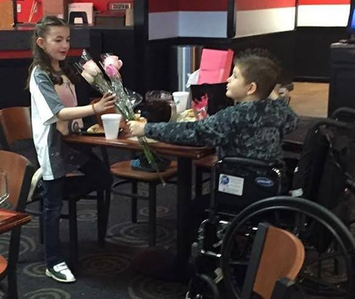 “Ngôn tình có thật” của cậu bé ngừng chữa ung thư để ở bên bạn gái - 3