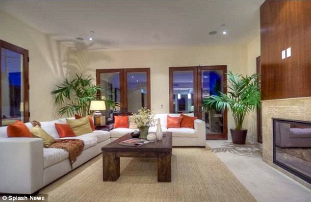 Nam tài tử dính HIV rao bán gấp hai biệt thự triệu đô - 7