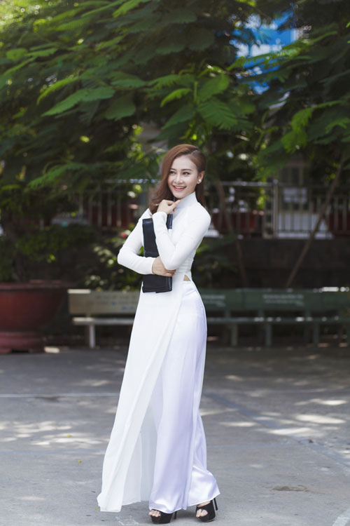 Hà Thúy Anh xúc động quot;mong ước kỷ niệm xưaquot; - 1