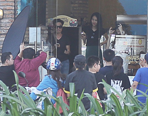 Subeo diện áo dài diễn văn nghệ ở trường - 11