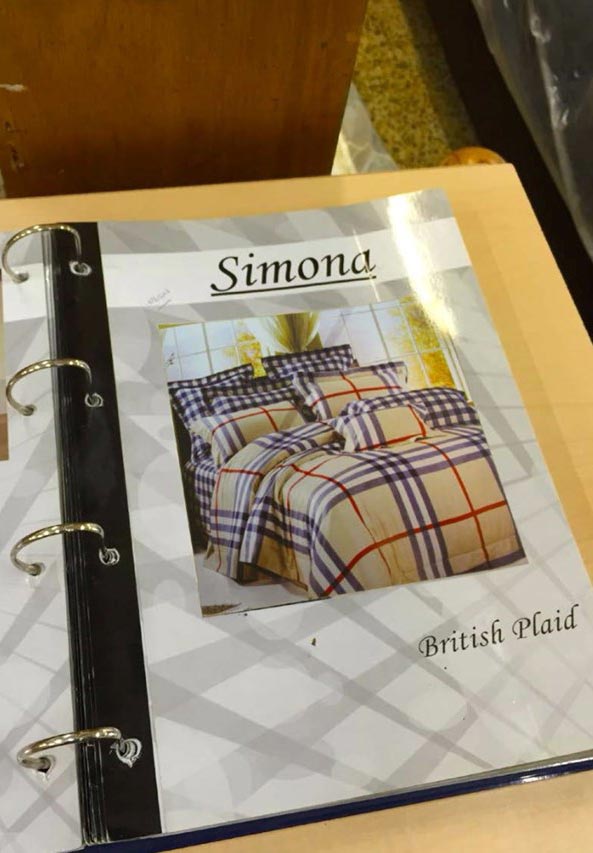 Sọc kẻ caro của Burberry được nhái nhiều nhất thế giới - 8