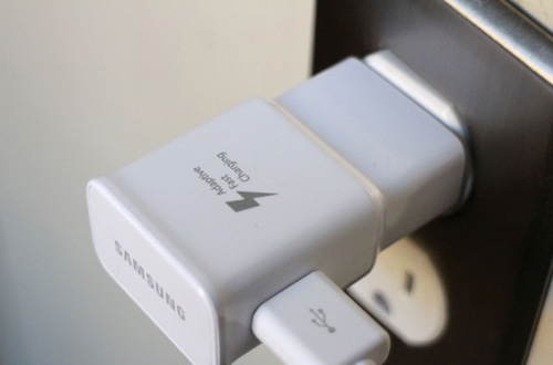 Bốn chuẩn phổ biến trên smartphone quot;xịnquot; năm 2015 - 2