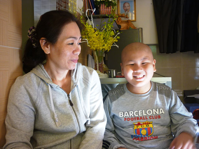 Cậu bé ung thư làm CSGT: “Đợi con lớn đã!” - 4