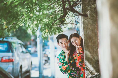 Cô dâu, chú rể đi khắp nơi chụp 5 bộ ảnh cưới - 13