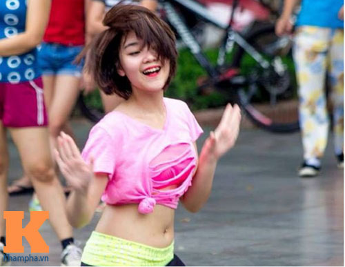 Hot girl Hà Thành #039;vịt hoá thiên nga#039; nhờ zumba - 2