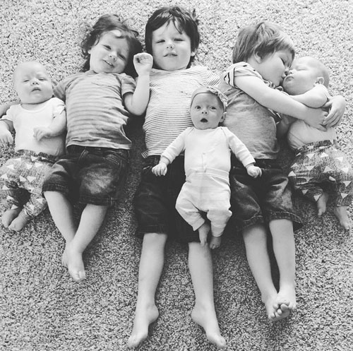 Ca sinh 3 đáng yêu của mẹ từng suýt phải bỏ con - 1