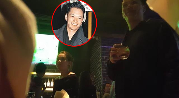 Chồng sắp cưới Hồ Hạnh Nhi ôm ấp gái lạ trong quán bar - 1