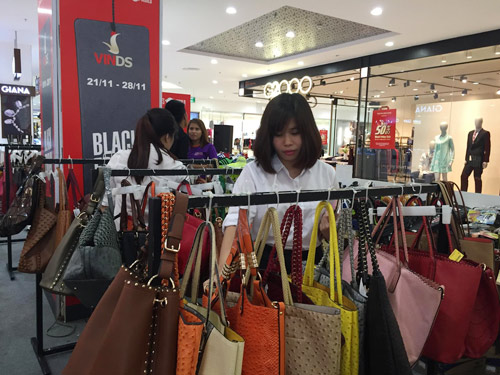 Hàng loạt thương hiệu lớn siêu giảm giá Black Friday - 1
