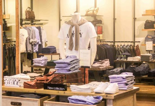 Hàng loạt thương hiệu lớn siêu giảm giá Black Friday - 3