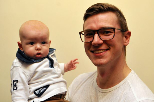 Hình ảnh thai nhi giơ ngón tay cái khiến dân mạng thích thú - 3