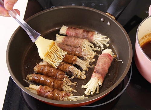 Thịt bò cuộn nấm kim châm ngon mê - 7