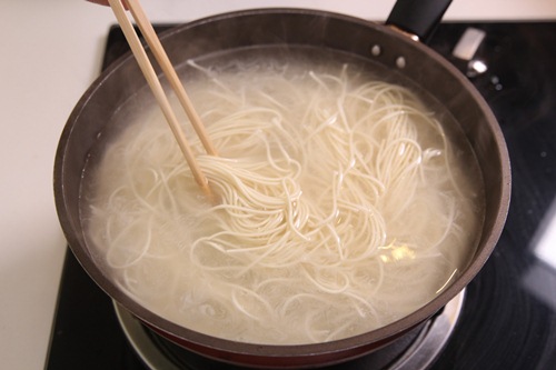 Mì bò trứng thơm ngon, bổ dưỡng - 7