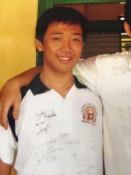 Trấn Thành khoe ảnh dễ thương bên mẹ ngày nhỏ - 7