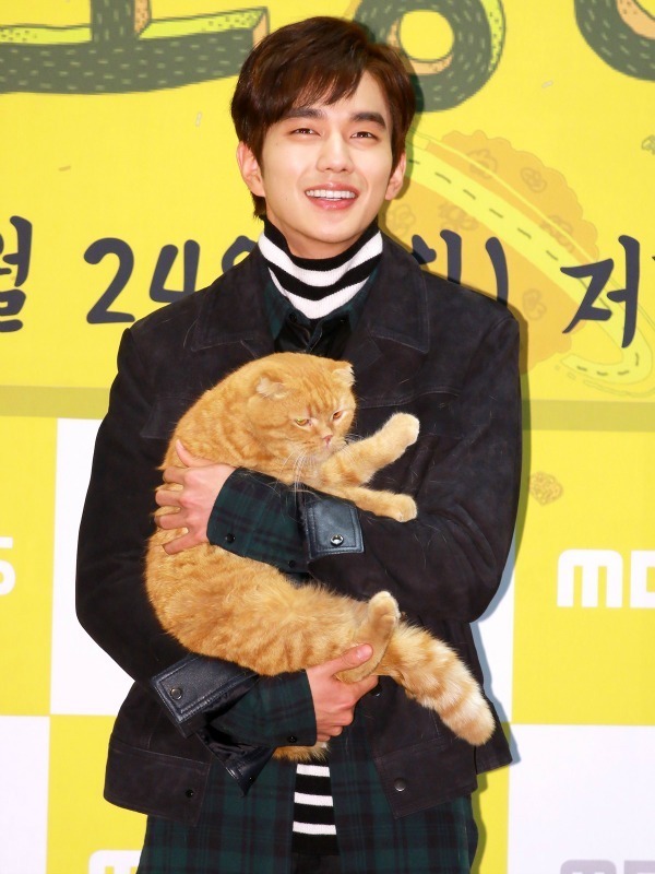 Vợ chồng Kim Nam Joo hạnh phúc kỷ niệm 10 năm bên nhau - 14