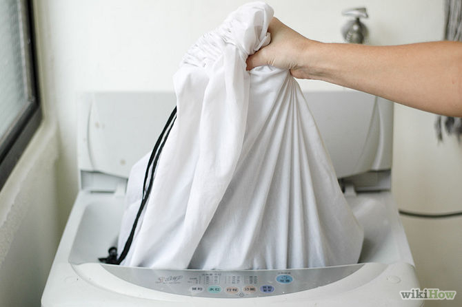 Mẹo giặt áo khoác dạ, len lông cừu không hỏng phom dáng - 9