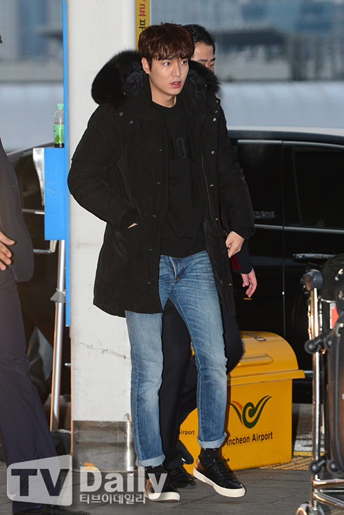 Lee Min Ho thẫn thờ tại sân bay lên đường sang Thái - 5