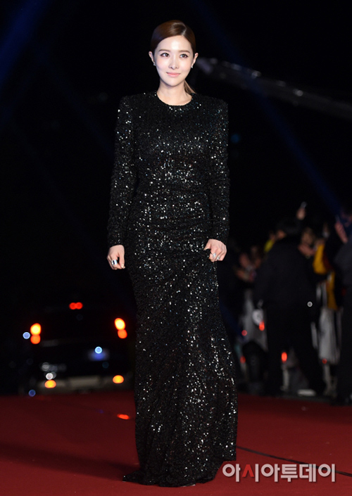 quot;Trai đẹp ngoài hành tinhquot; Kim Soo Hyun lại giành Daesang - 15