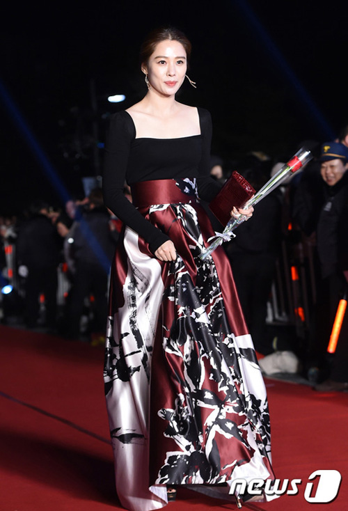 quot;Trai đẹp ngoài hành tinhquot; Kim Soo Hyun lại giành Daesang - 6