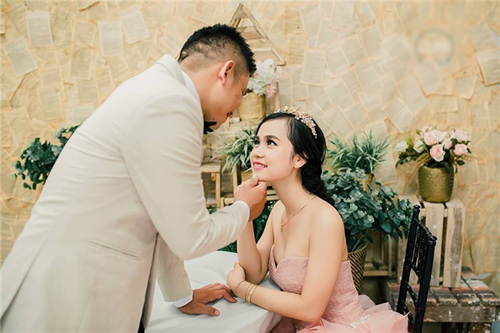 Ngôn tình có thật của thầy giáo và cô học trò kém 13 tuổi - 6
