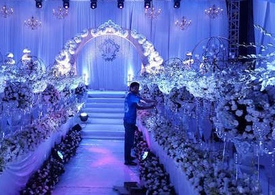 Đám cưới xa hoa của con trai gia đình có căn nhà 300 tỷ - 8