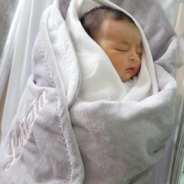 Marian Rivera thích thú khi truyền thông Việt yêu mến con gái - 4