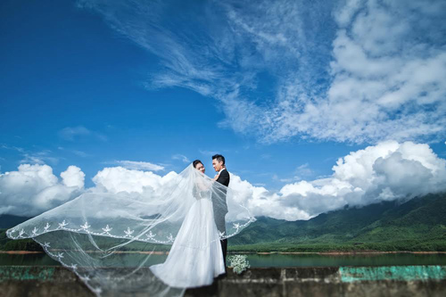 Chuyện tình “cầm cưa” của nàng Heo xinh xắn - 8