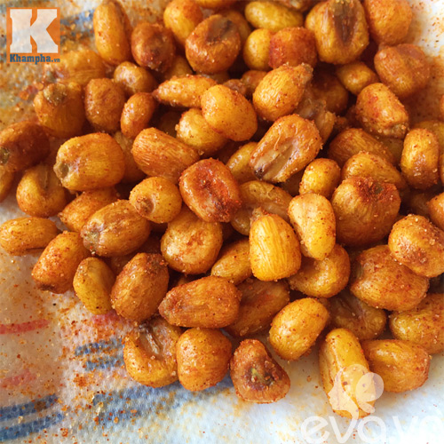 Nhâm nhi ngô chiên giòn, cay mặn ngọt - 6