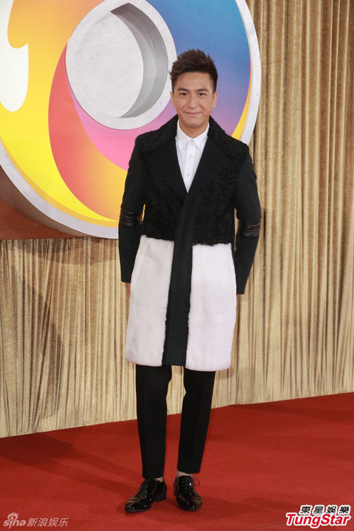 Chung Gia Hân diện đầm xuyên thấu tại lễ trao giải TVB - 8