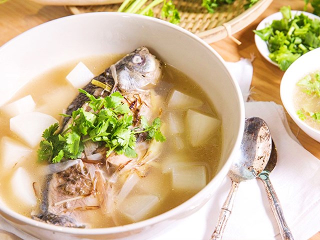 Canh cá củ cải thơm ngon, nóng hổi - 7
