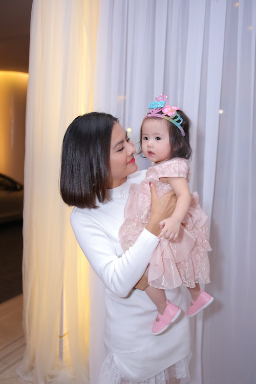 Mr Đàm, Minh Tâm Bùi dự sinh nhật con gái Gia Bảo - 13