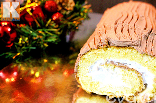 Cách làm bánh khúc cây mừng Giáng sinh - 8