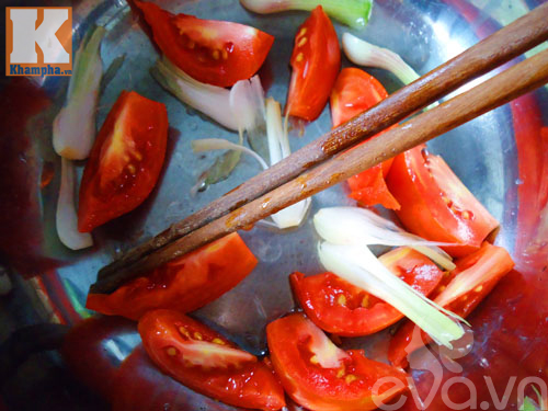 Thơm ngon, nóng hổi với miến nấu tôm - 4