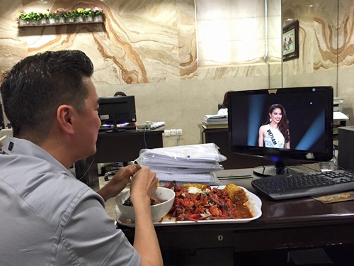 Con gái Hồng Nhung thướt tha như người mẫu nhí - 4