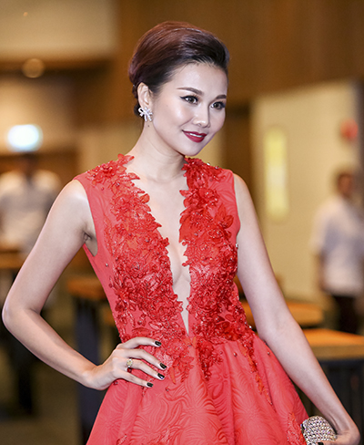 Thanh Hằng đeo nhẫn 4 tỷ đi sự kiện - 3