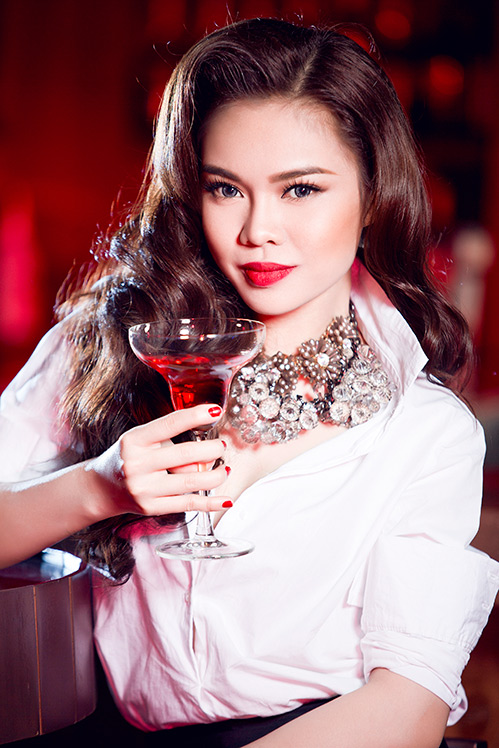 Giang Hồng Ngọc quyến rũ quot;không góc chếtquot; - 1