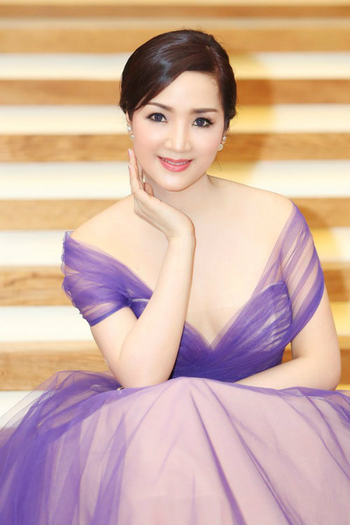 Nhan sắc quot;không tuổiquot; của 3 mỹ nhân Việt U40 - 10