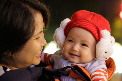 Trời trở lạnh, người Sài Gòn náo nức đón Noel sớm - 2