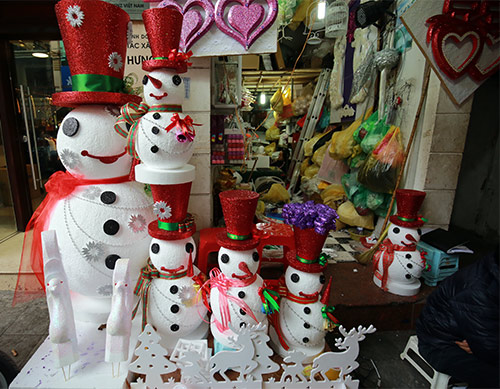 quot;Đột nhậpquot; xưởng sản xuất quot;người tuyếtquot; ở Hà Nội - 1