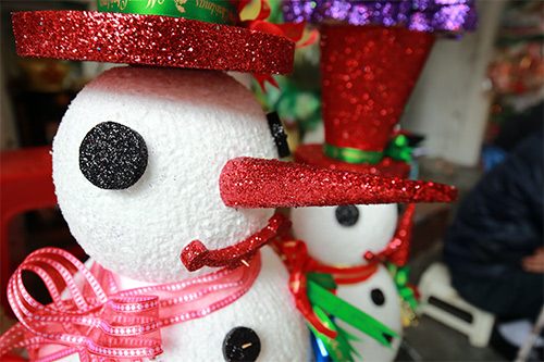 quot;Đột nhậpquot; xưởng sản xuất quot;người tuyếtquot; ở Hà Nội - 3