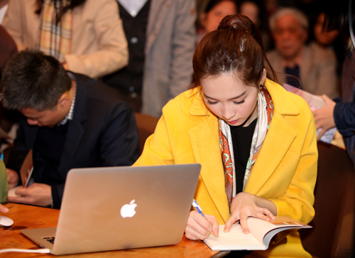 Thu Thảo xúc động khi nghe hoàn cảnh trẻ em vùng cao - 14